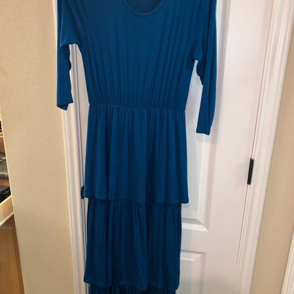 NEW Fantastic Fawn LIBBY TIERED RUFFLE MAXI DRESS - Picture 4 of 8